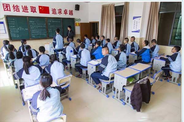 <b>孩子心理健康教育，父母要学</b>