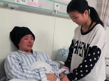 湖南16岁女孩辍学照顾“癌症双亲”感动国人！