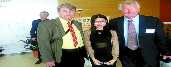 <b>在写作中挥着翅膀的女孩——严诗喆</b>