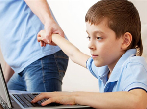 家长必须知道上网对孩子的这三大负面影响