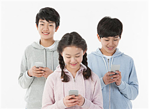 孩子痴迷网络游戏 偷父母5.8万手机充值