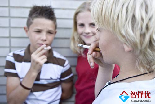 发现15岁孩子爱抽烟，强制戒除不如关注孩子内心