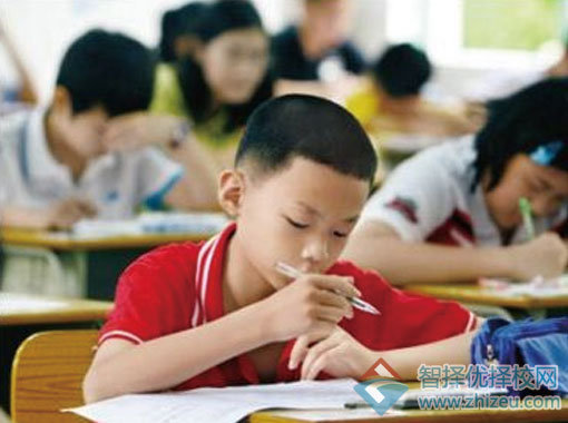 孩子自制力差怎么办？