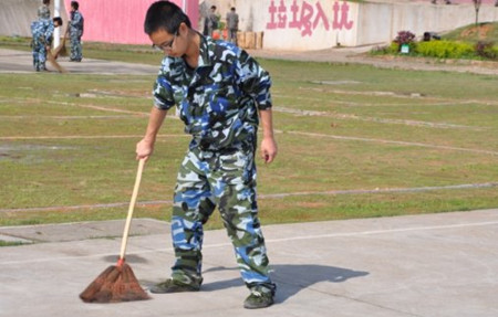 全封闭戒网瘾特训学校g