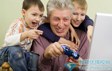 四大技巧 教父母引导老人更好地教育孩子