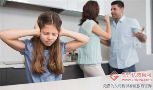 在家庭教育中父母语言暴力对孩子行为习惯的影响.jpg