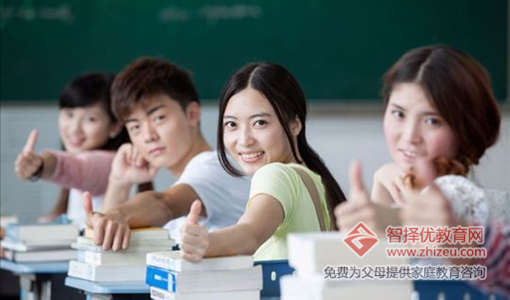 父母忽视中学生的学习成果让孩子消极厌学.jpg