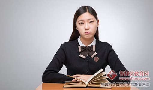 青少年出现心理脆弱问题如何进行干预.jpg