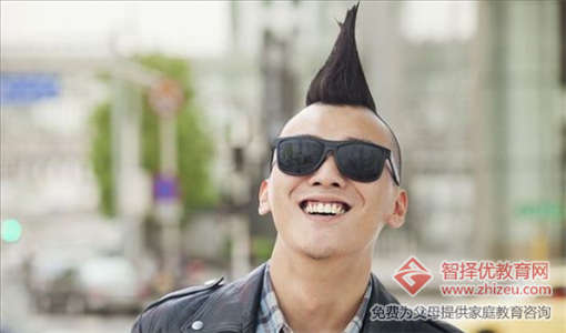 孩子离家出走混社会与缺乏家庭教育有关.jpg