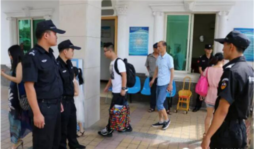 全封闭式学校的青少年心理和行为矫正.png