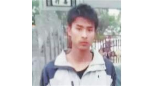 青春期叛逆孩子经不起批评离家出走.png
