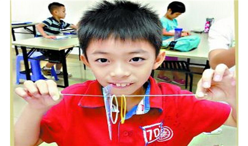 暑假兴趣班的假期安排是琴棋书画.jpg