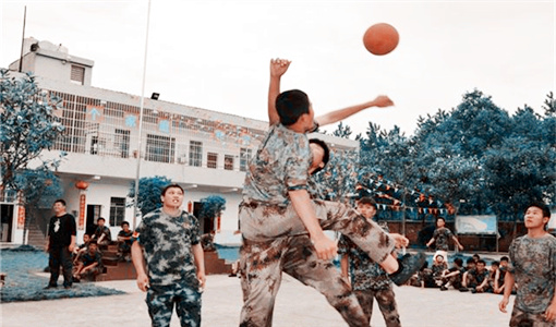 青少年特训学校有哪些娱乐活动.jpg