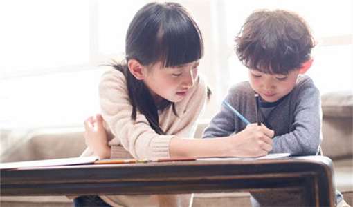 离异家庭的孩子的教育