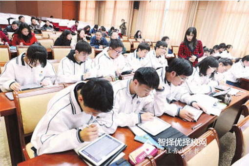 如何全面培养孩子？.jpg