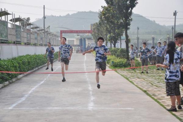 对孩子的教育过度溺爱会怎样？.jpg
