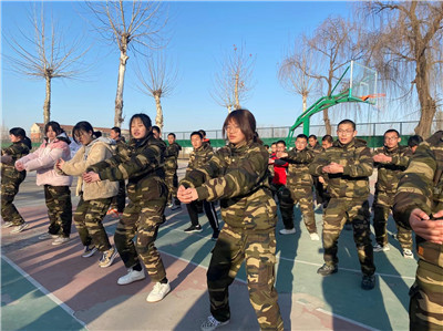 枣庄全封闭学校.jpg