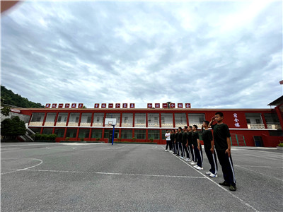 淄川全封闭教育学校.jpg